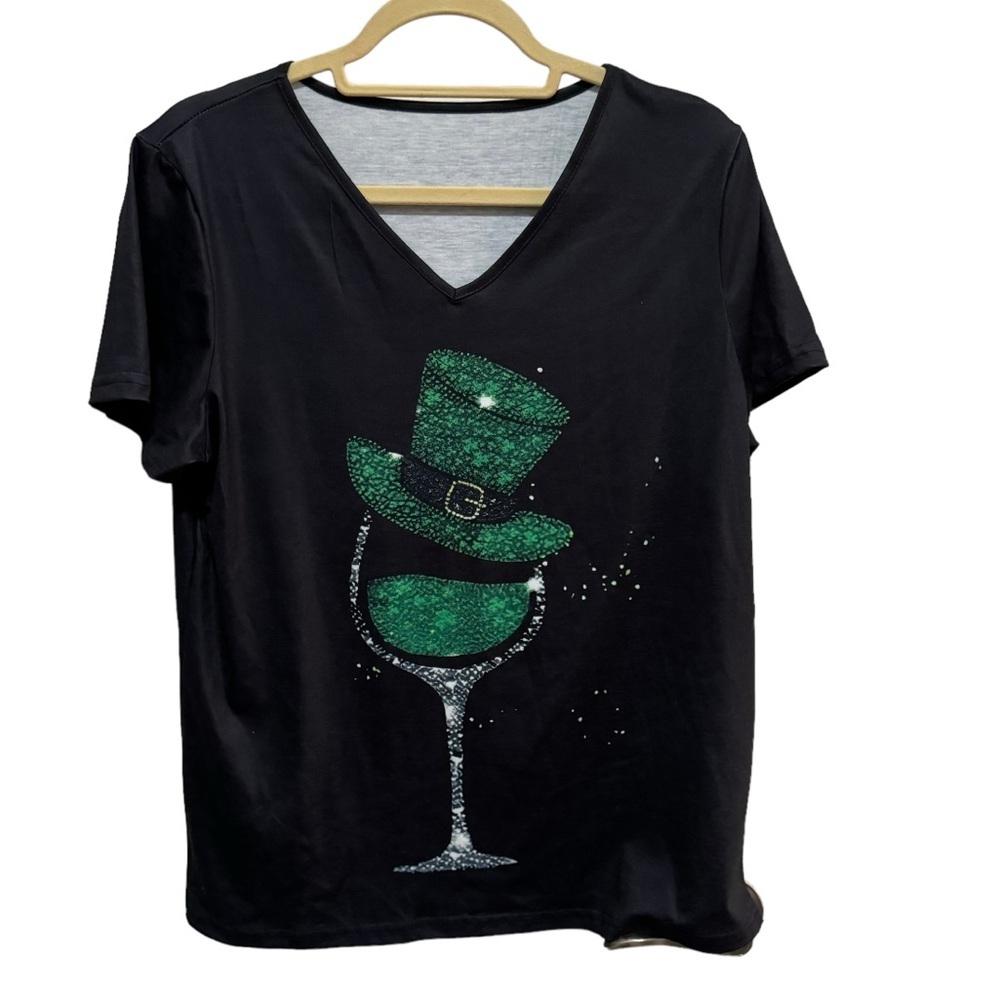 Black - Short Sleeve T-Shirt - St Patrick Theme Wine Glass - NWOT - Size L